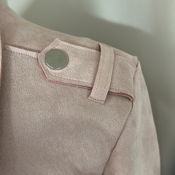 HAUTE Monde BLUSH PINK FAUX SUEDE COAT WITH A BELT size L - Picture 15 of 17